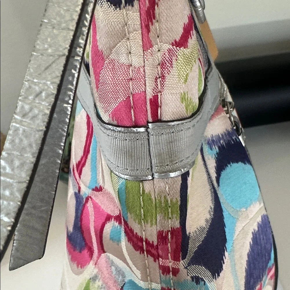 Coach Poppy Ikat Print Tote with Silver Trim - Picture 12 of 12